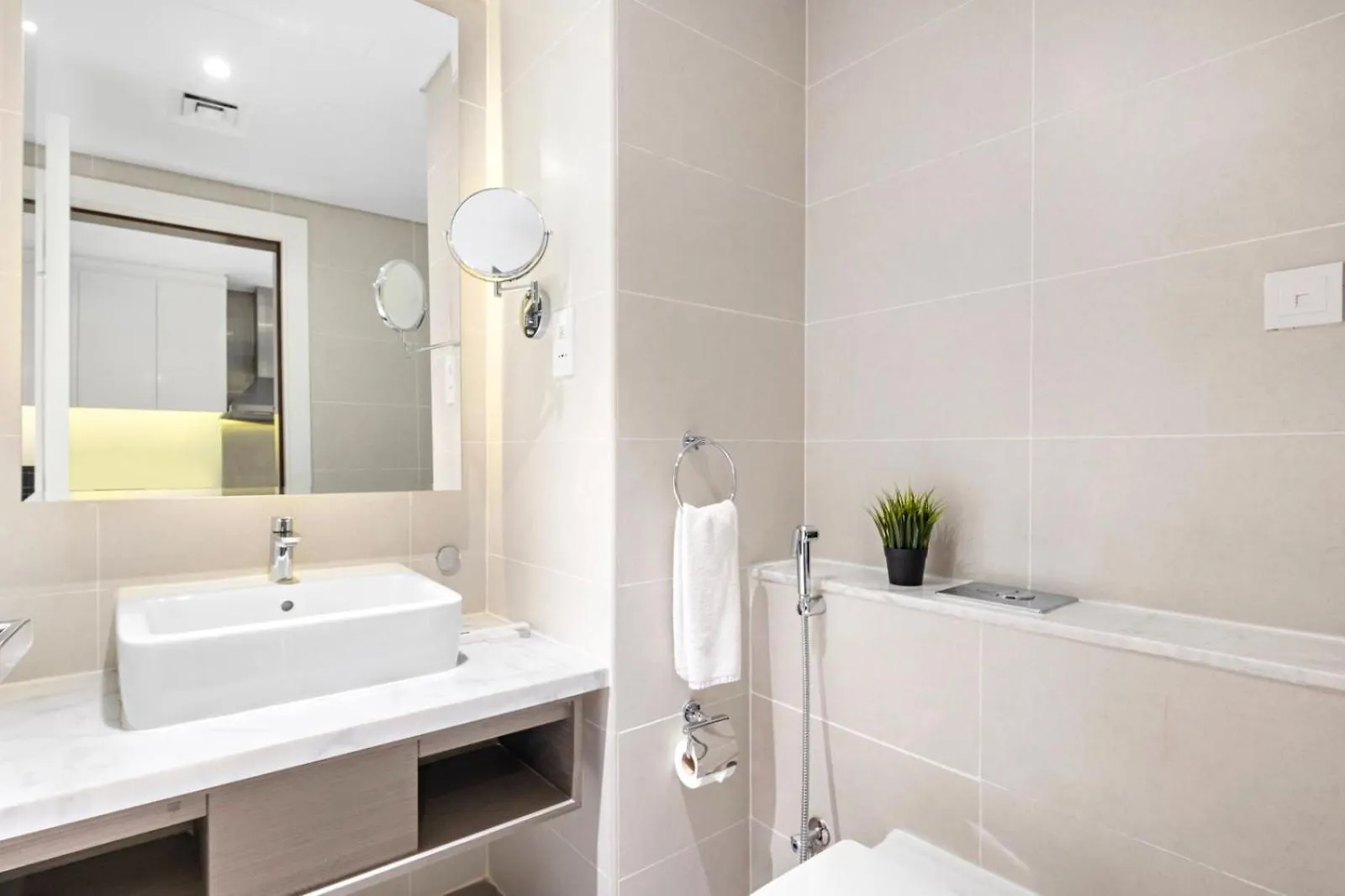 Aliving Private Studio Apartment With Canal View 2111 Business Bay Dubai